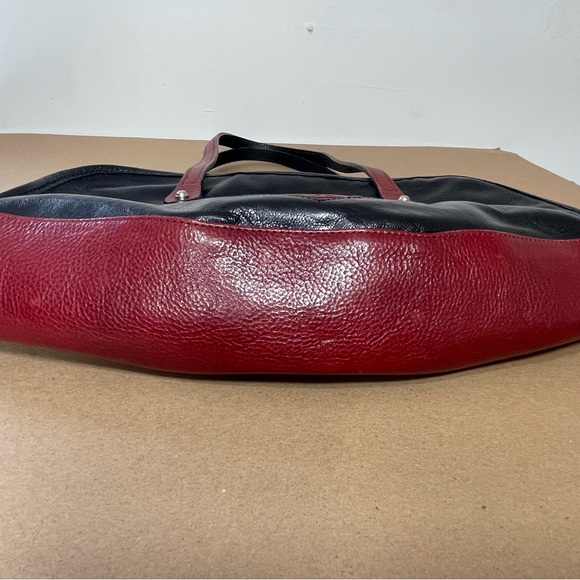 Handmade Turtle Ridge Black/Red Leather Shoulder Bag/Purse w Tooled Birds (Rare) - Picture 5 of 14